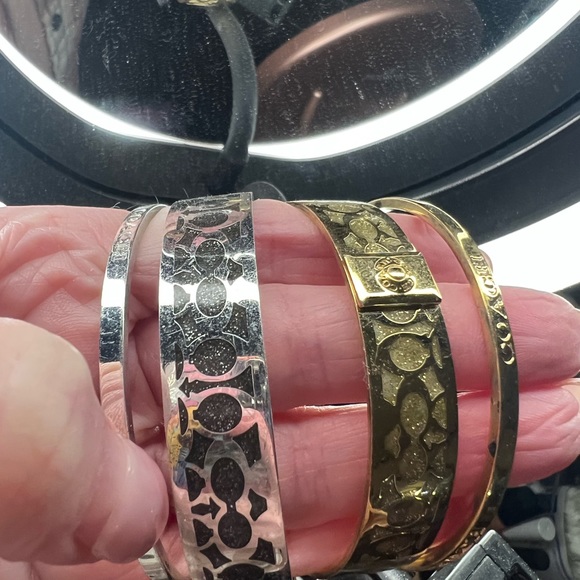 Coach BANGLES SET OF 4 Gold and Silver with box - Picture 4 of 7